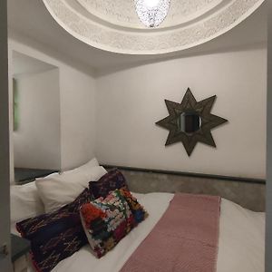 Kamer met een Queen Size Bed